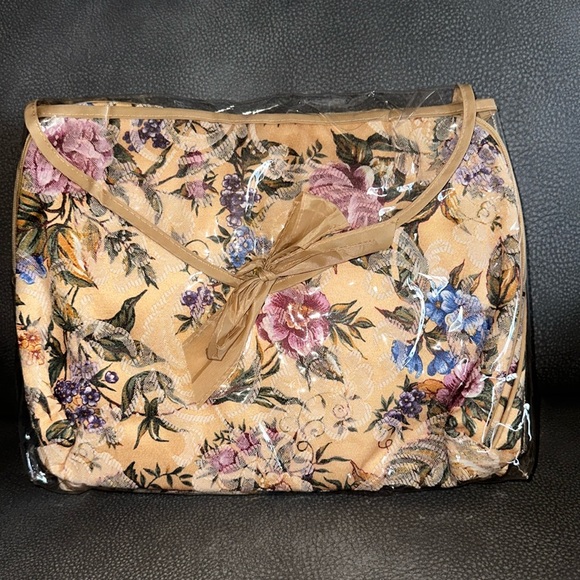 Travel case cosmetic bags hangers NWOT - Picture 12 of 12